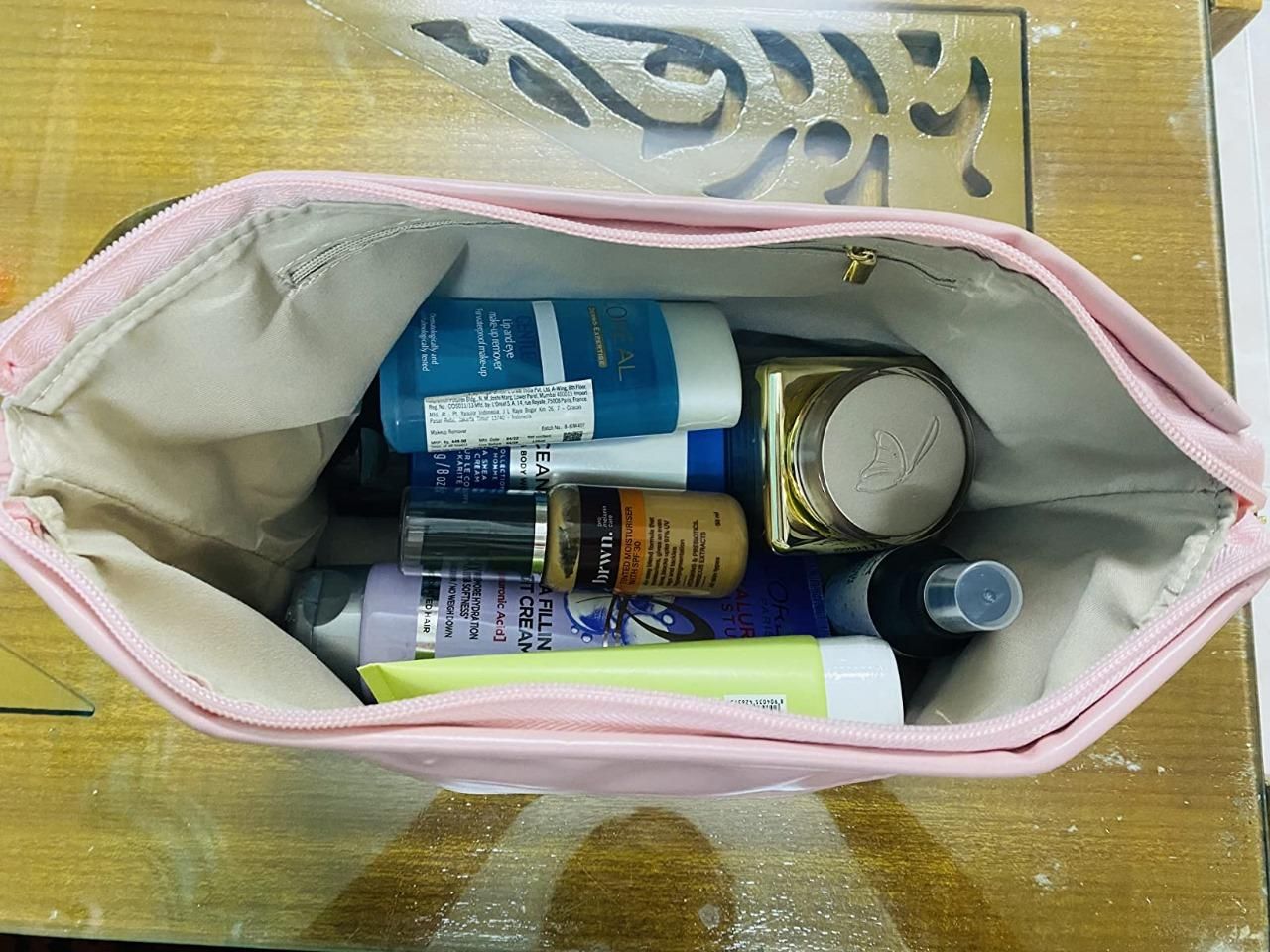 Large Capacity Cosmetic Travel Bag - warehousetech13