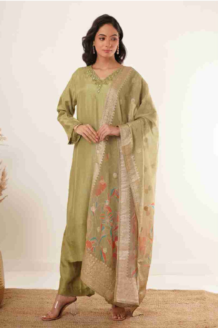 The Aaina Range of Women's Embroidered Kurta Set – Ethnic Motifs and Mirror Work with Salwar and Dupatta