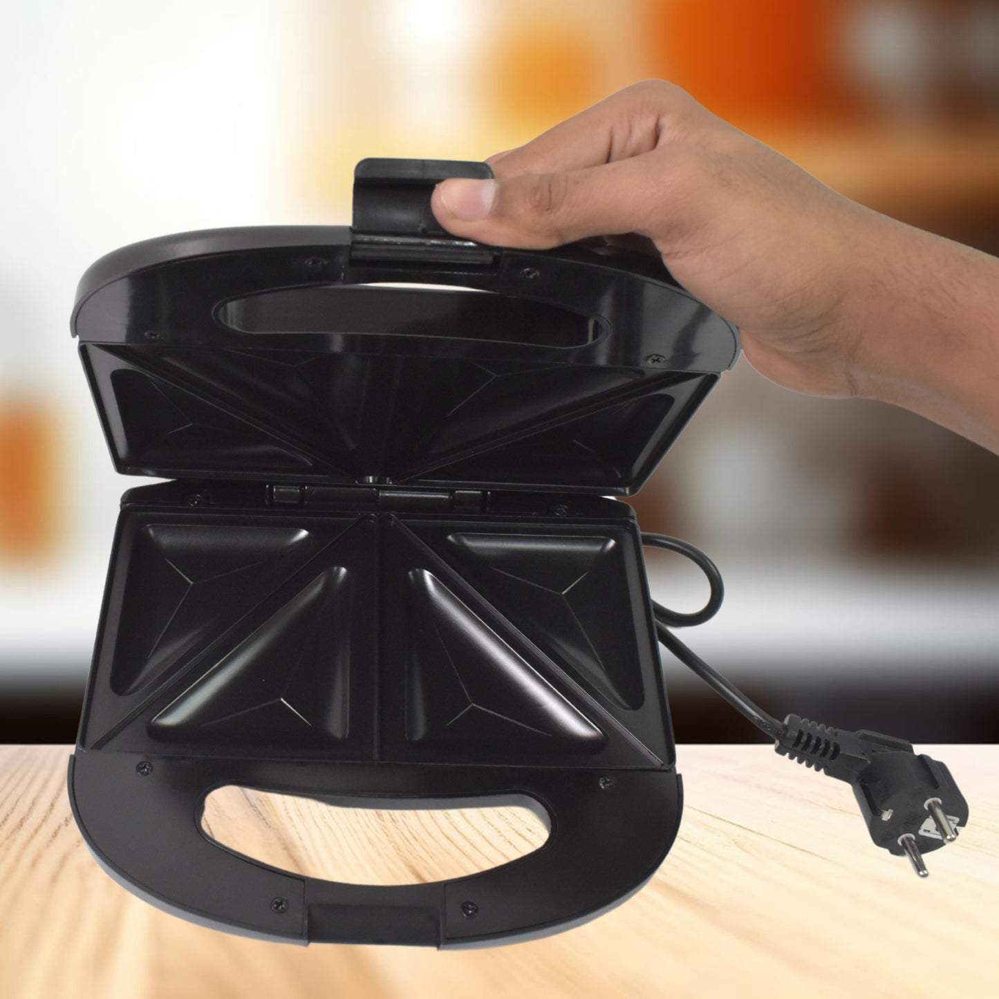 Sandwich Maker With Indicator Lights - warehousetech13