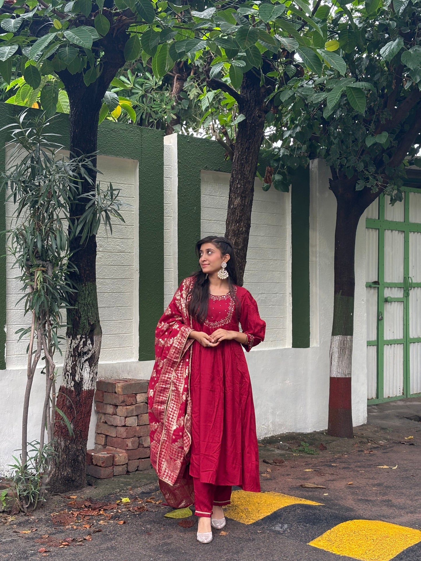 Gayatri Muslin Beige & Red Kurta Set with Dupatta – Elegant Festive Ethnic Wear for Women