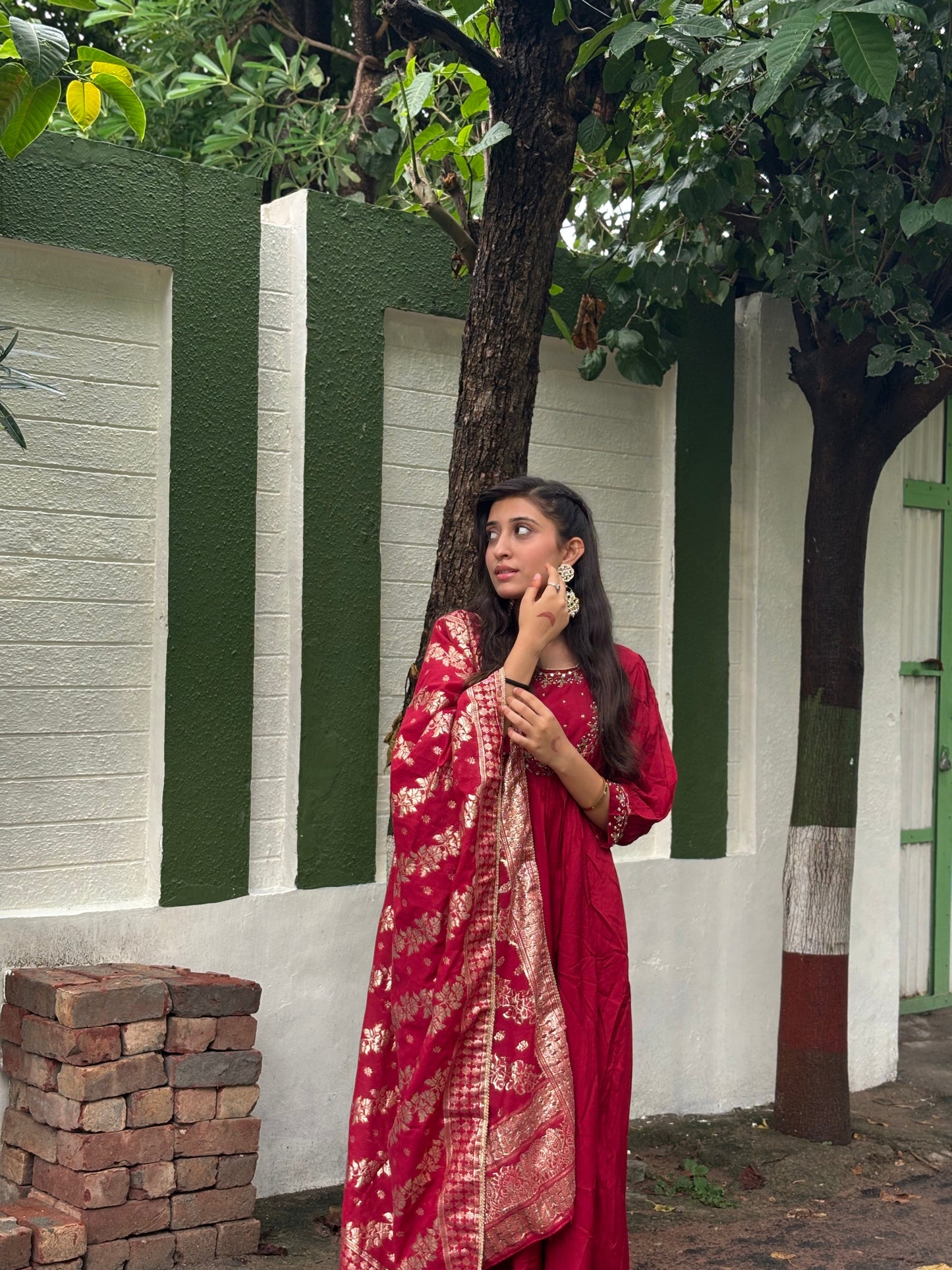 Gayatri Muslin Beige & Red Kurta Set with Dupatta – Elegant Festive Ethnic Wear for Women
