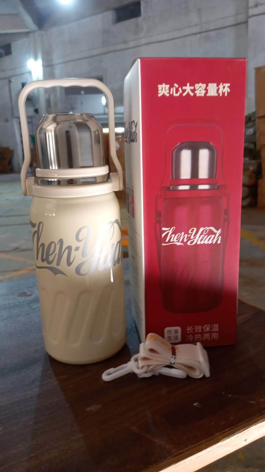 Stainless Steel Vacuum Insulated Water Bottle Leak Proof Flask For hot / cold Tea Coffee (900 Ml) - warehousetech13