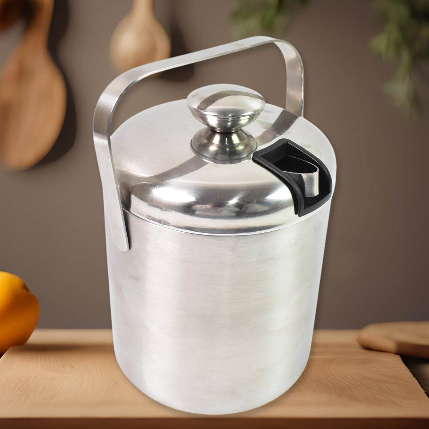 Stainless Steel Ice Buckets With Lid (1.3 Liters Approx) - warehousetech13