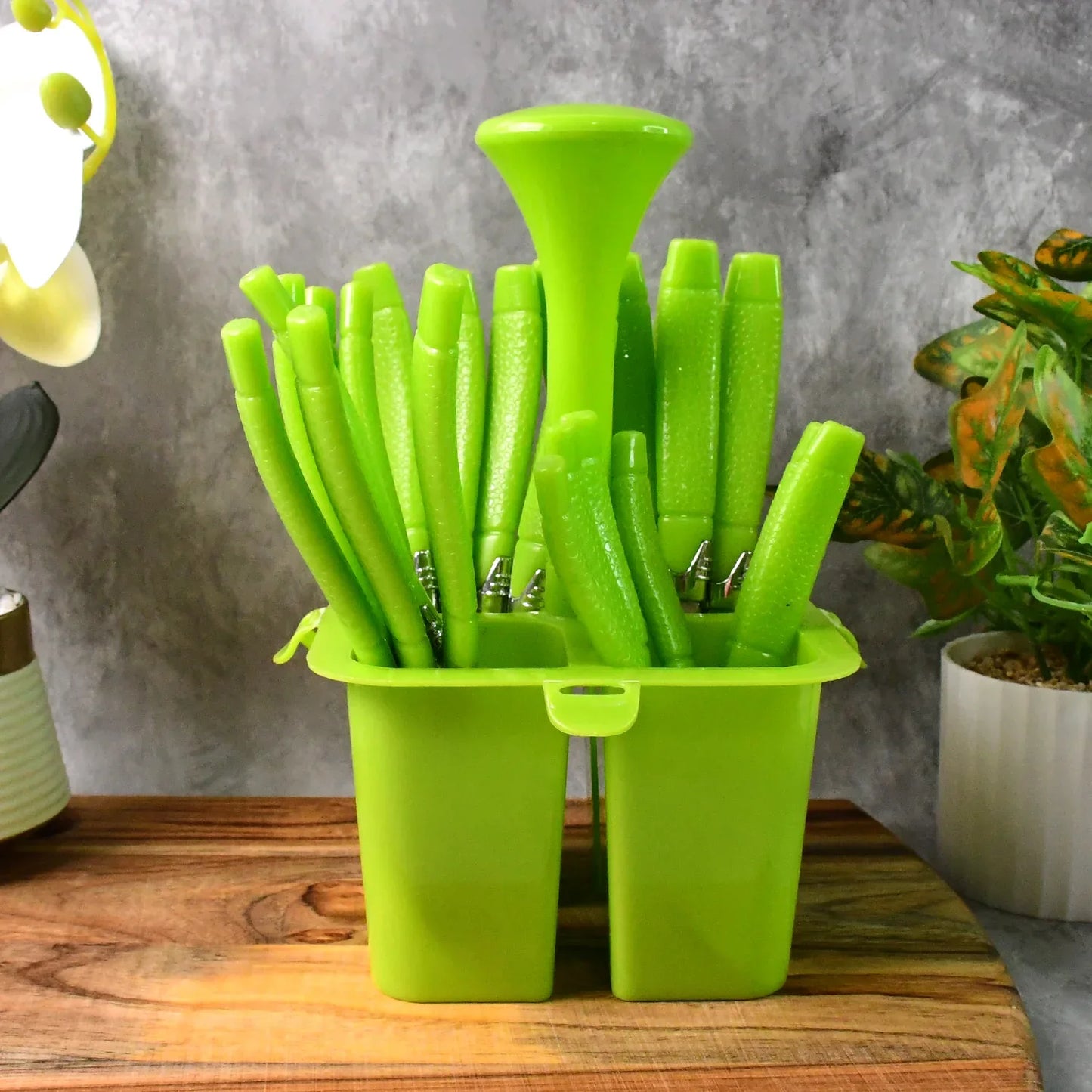 Supermom Premium Fancy Cutlery Set With Holder (24 Pc Set) - warehousetech13