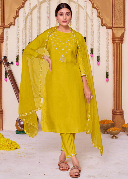 Roshni Muslin Yellow and Purple Kurta Set with Dupatta – Elegant Women’s Ethnic Wear Outfit