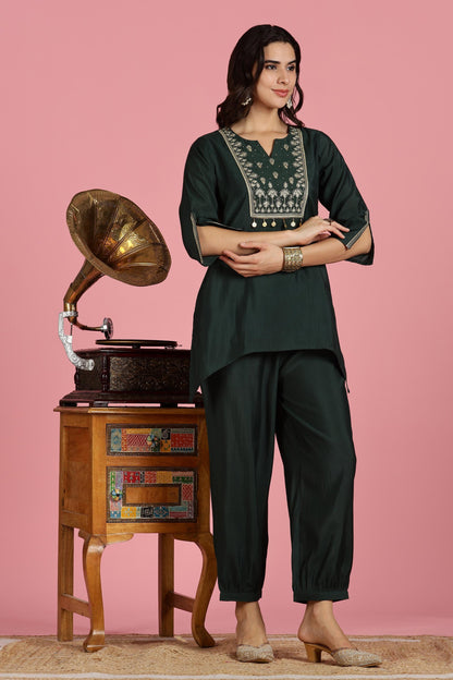 Dark Green Chanderi Silk Kurta Set with Zari Yoke & Coin Embroidery