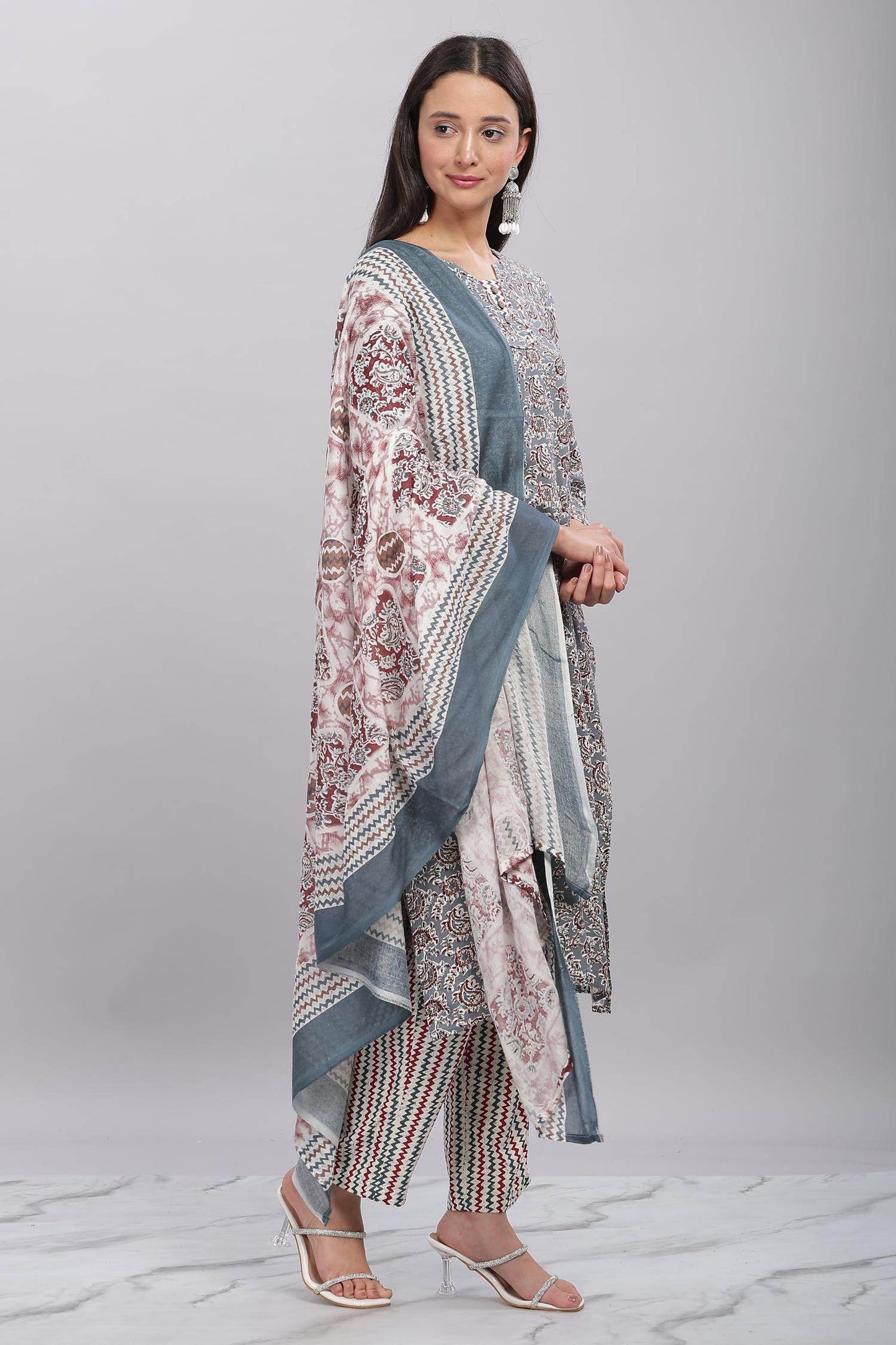 Firdous Rayon Grey Kurta Set with Dupatta – Elegant Ethnic Wear for Women