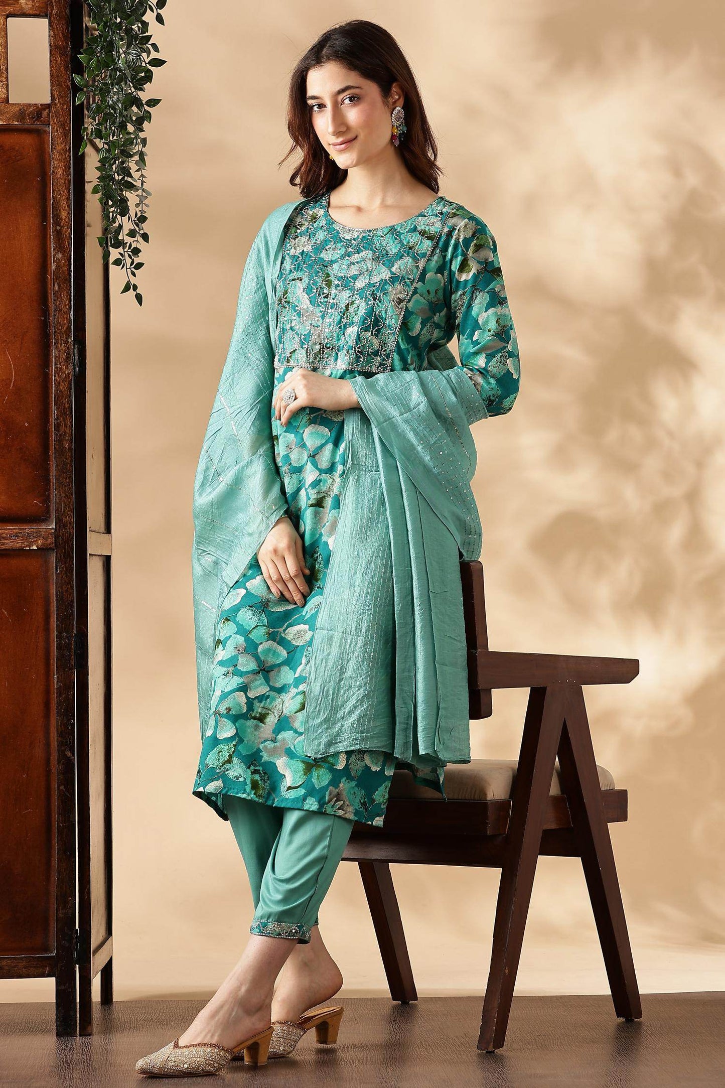 Simar Rayon Fuschia & Rama Kurta Set with Dupatta - Stylish Women’s Ethnic Wear, Comfortable & Vibrant Outfit