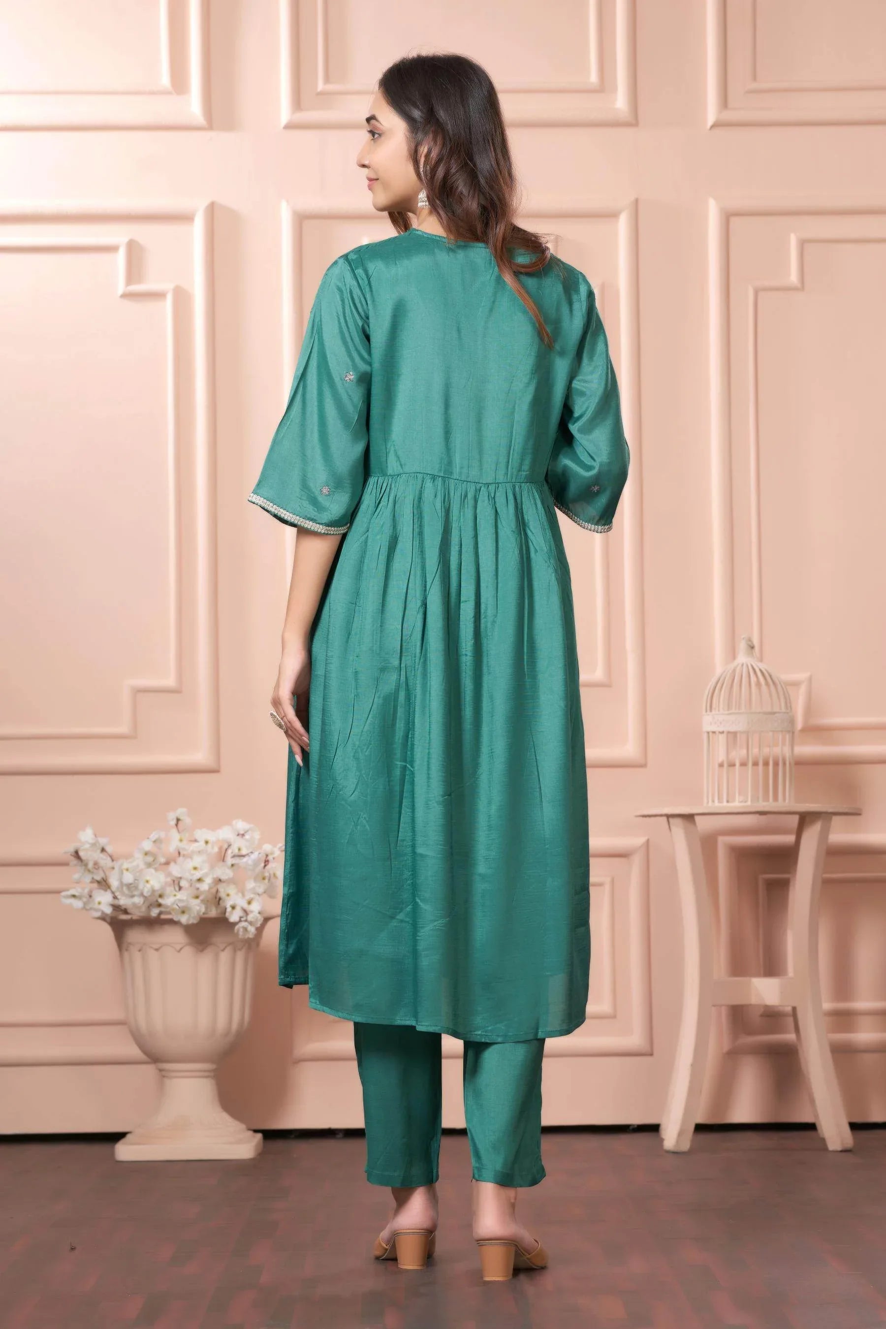 Praniti Viscose Mustard & Green Kurta Set with Dupatta for Women | Festive Ethnic Wear - warehousetech13