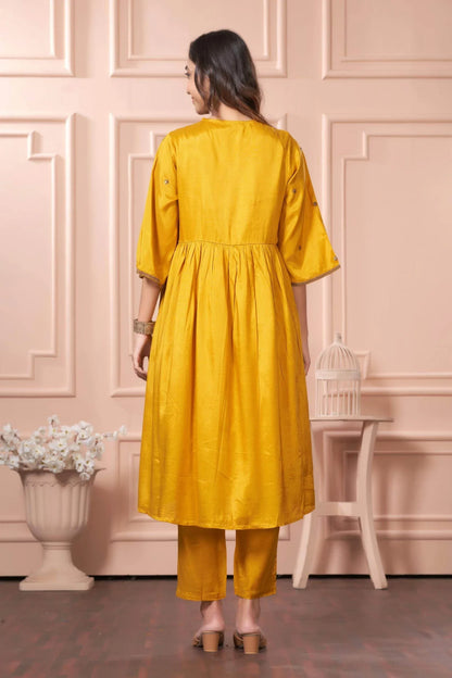 Praniti Viscose Mustard & Green Kurta Set with Dupatta for Women | Festive Ethnic Wear - warehousetech13