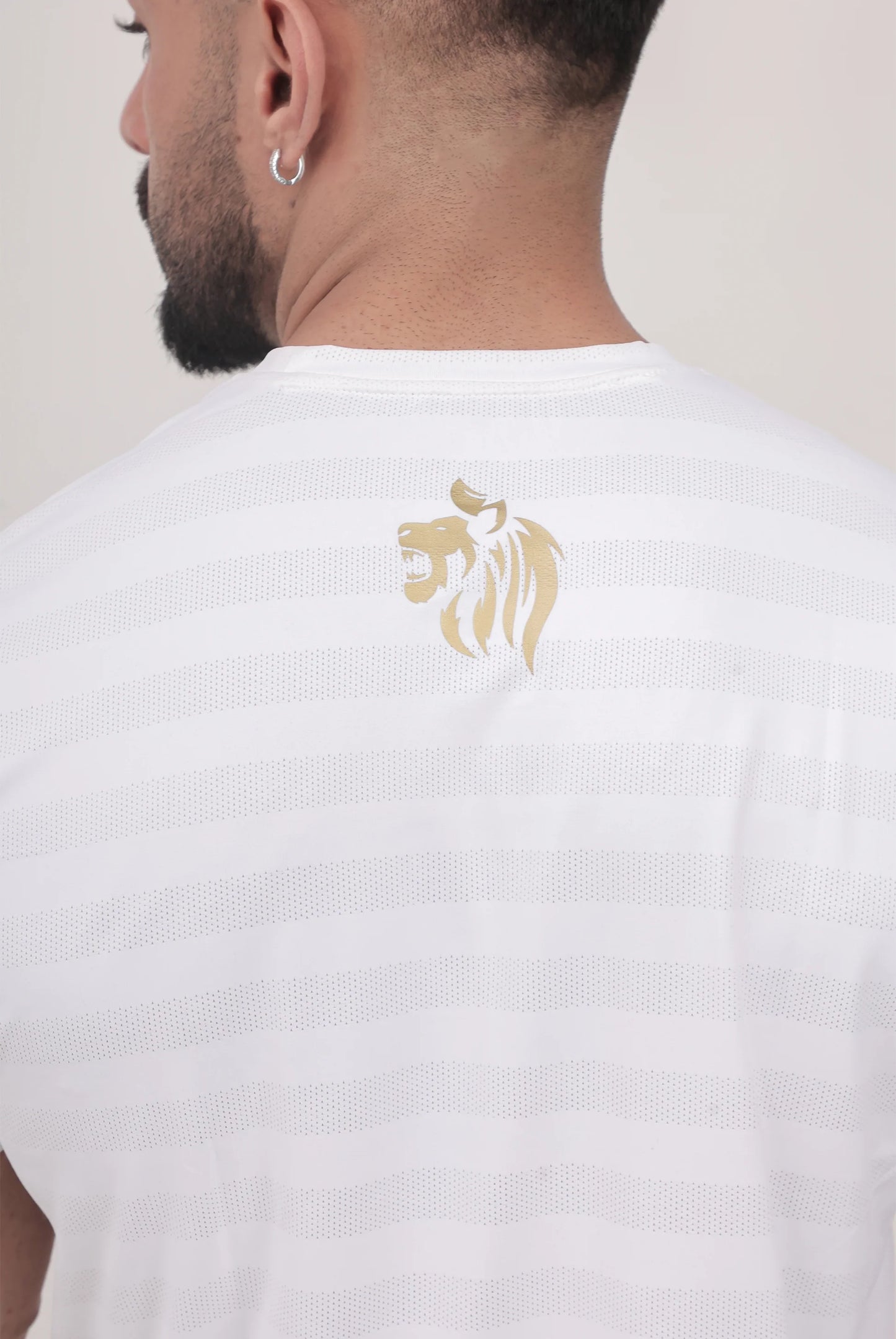 AIR FLOW WHITE -  lightweight, highly breathable activewear T‑shirts