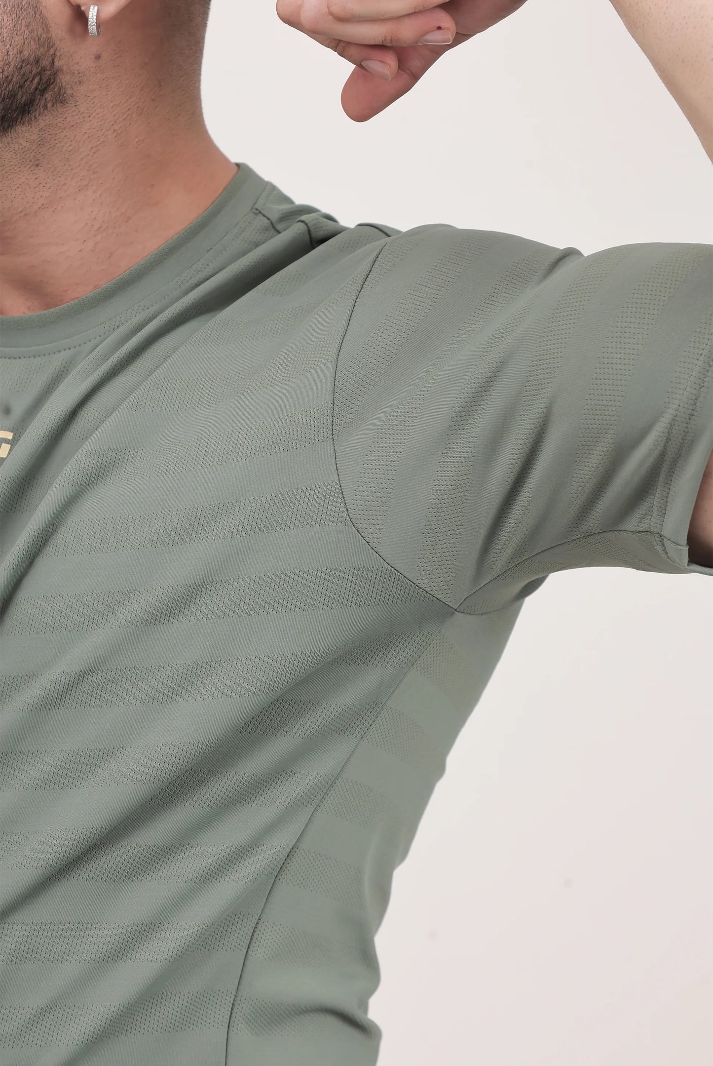 AIR FLOW BASIL- lightweight, highly breathable activewear T‑shirts