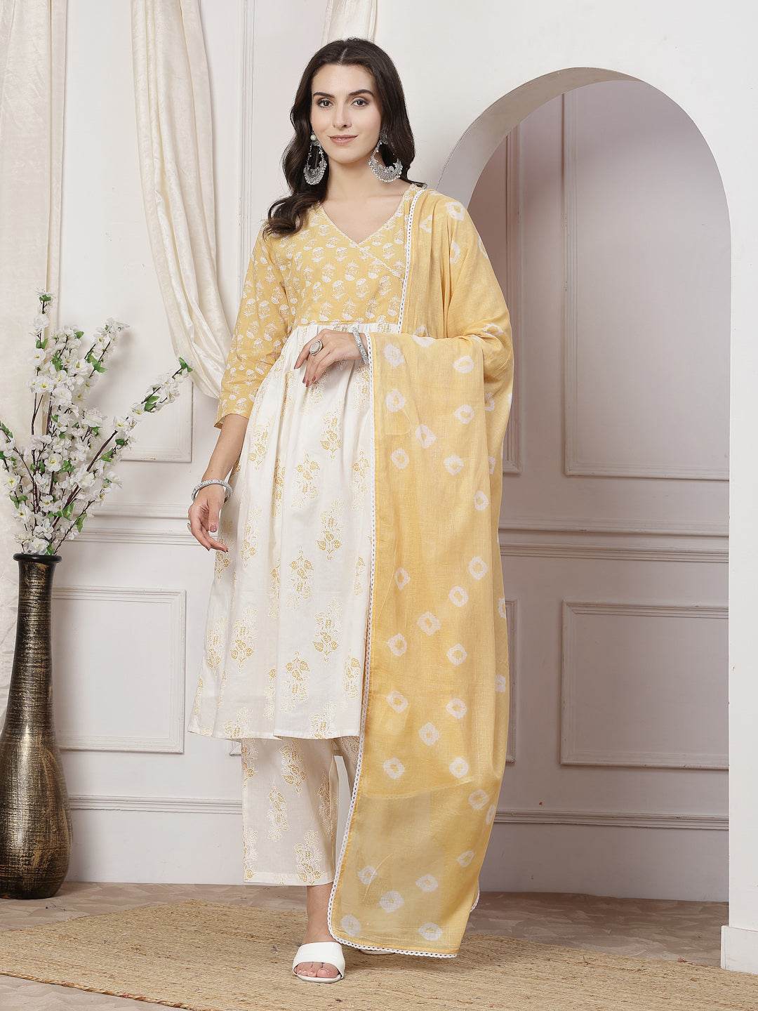 Nisha Cotton Off White Kurta Set with Dupatta - Elegant Ethnic Wear for Women | Festive & Casual Kurta