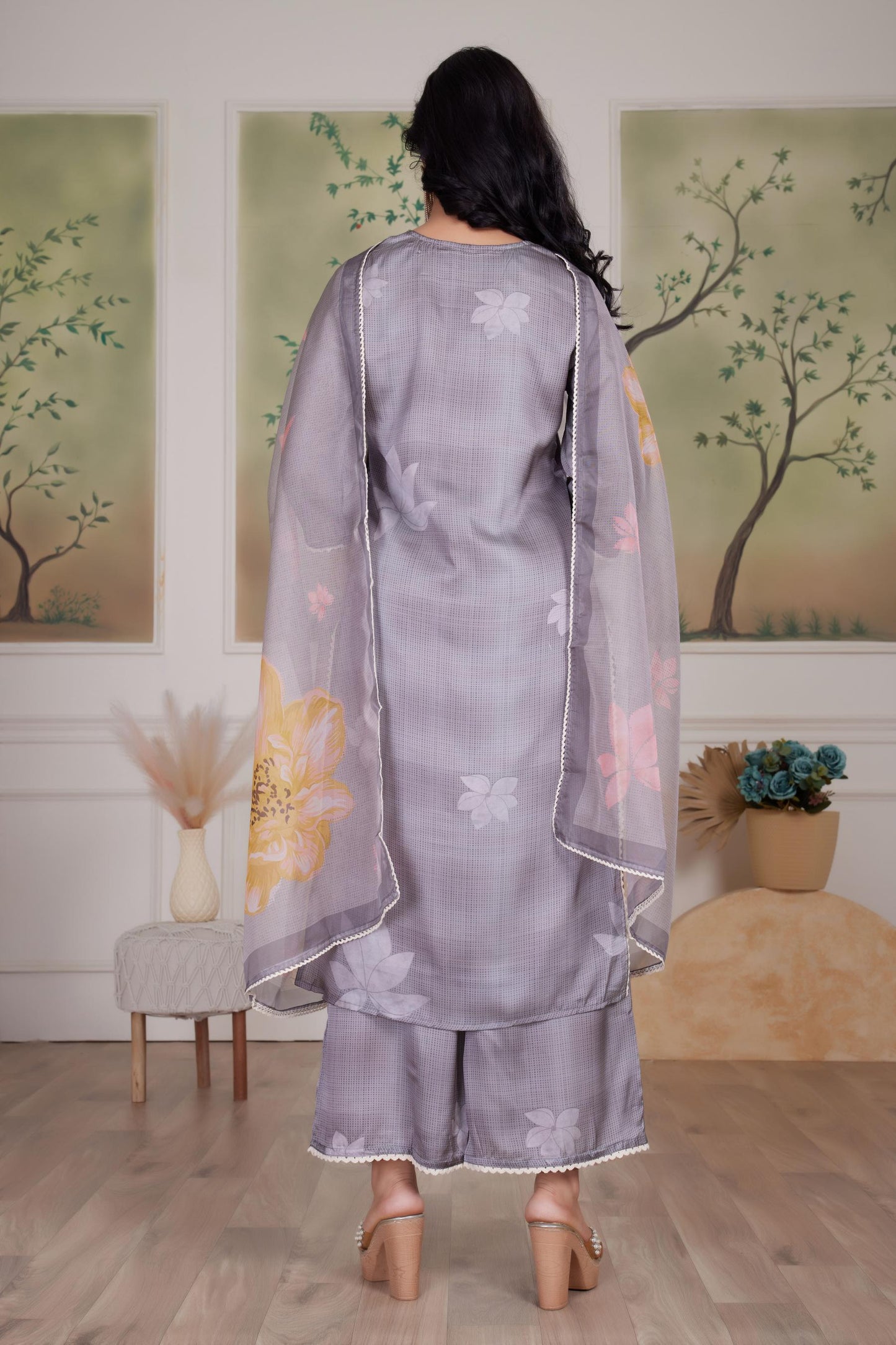 Farida Grey & Red Silk Kurta Set with Dupatta – Elegant Women's Ethnic Ensemble for Festive & Party Wear