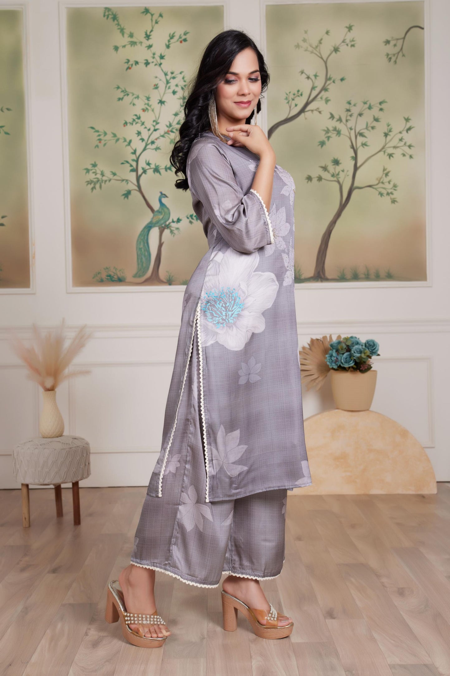 Farida Grey & Red Silk Kurta Set with Dupatta – Elegant Women's Ethnic Ensemble for Festive & Party Wear