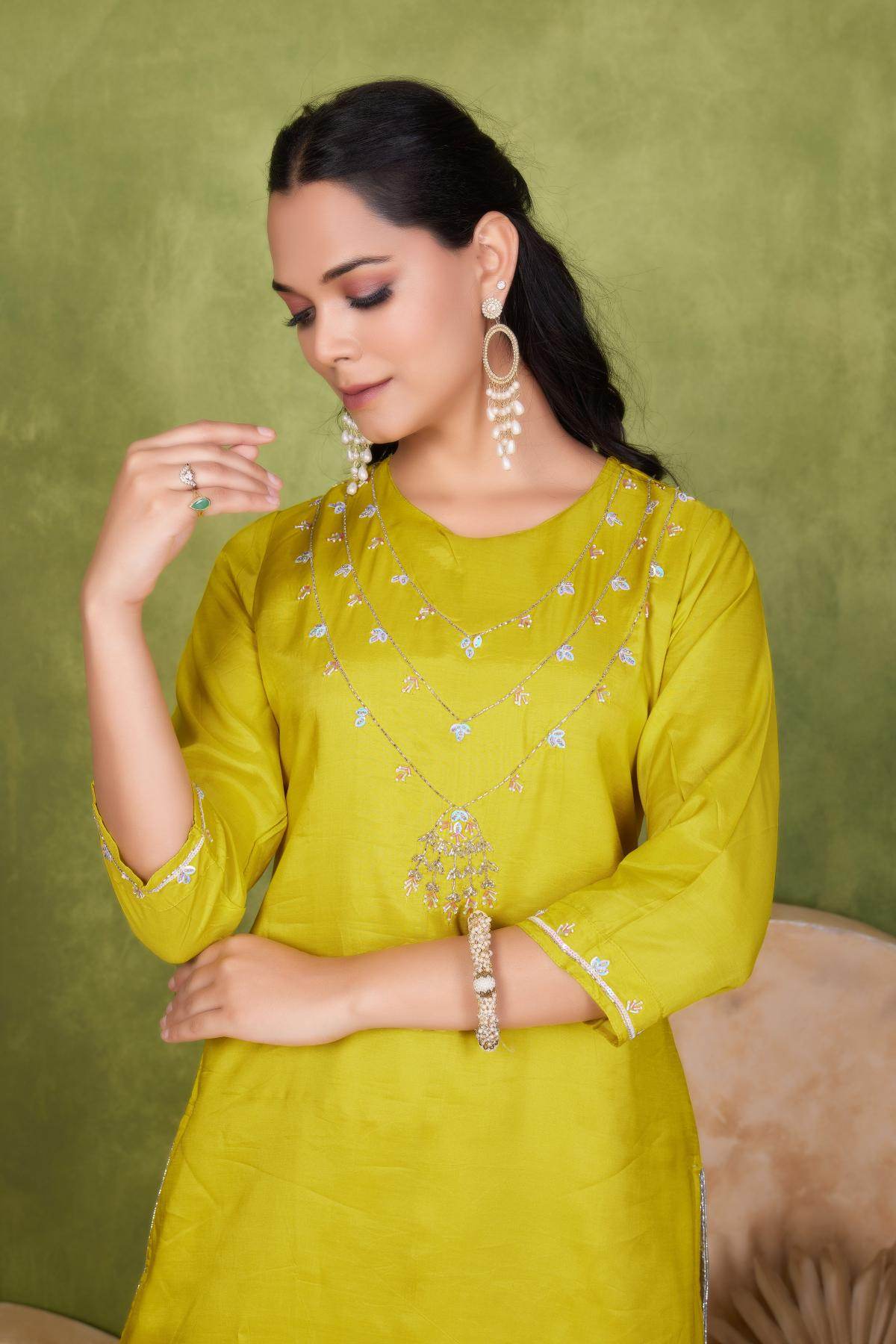 Roshni Muslin Yellow and Purple Kurta Set with Dupatta – Elegant Women’s Ethnic Wear Outfit