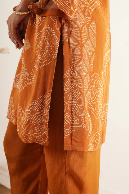 Dhaara Hand Mirror Work V-Neck Kurti Set - warehousetech13