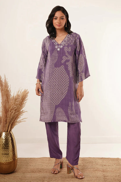Dhaara Hand Mirror Work V-Neck Kurti Set - warehousetech13