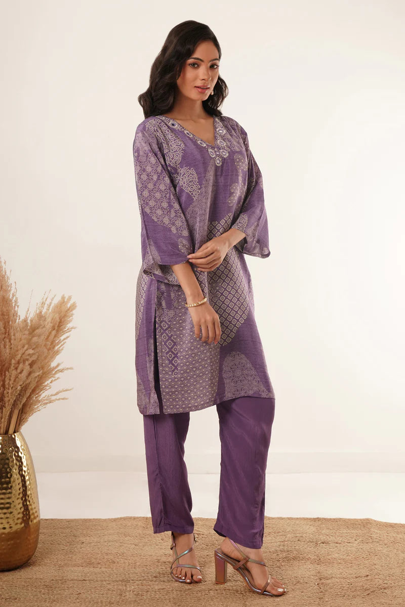 Dhaara Hand Mirror Work V-Neck Kurti Set - warehousetech13