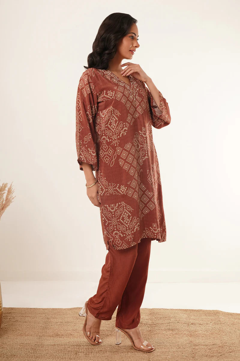 Dhaara Hand Mirror Work V-Neck Kurti Set - warehousetech13