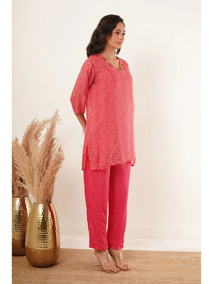 Dhaara Women Bandhani Printed Regular Mirror Work Kurti with Trousers - warehousetech13