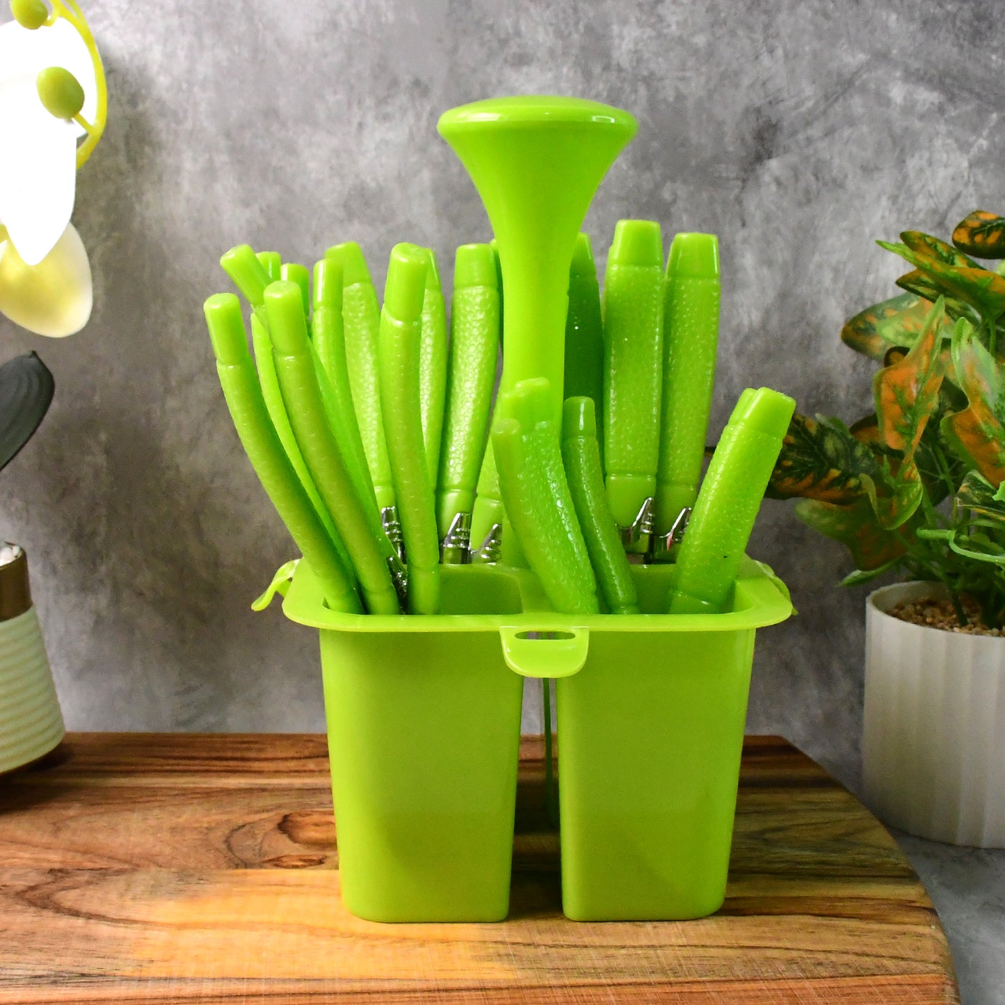 Supermom Premium Fancy Cutlery Set With Holder (24 Pc Set) - warehousetech13