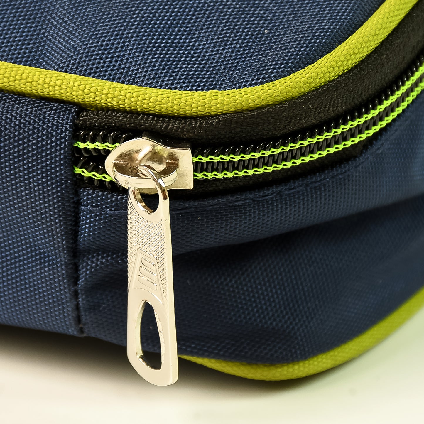 Bite Lunch Box With Insulated Fabric Lunch Bag Plastic Spoon Fork - warehousetech13