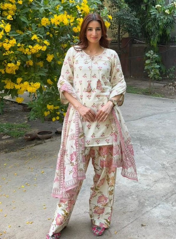 White Printed Viscose Short Kurta Set with Pants & Dupatta