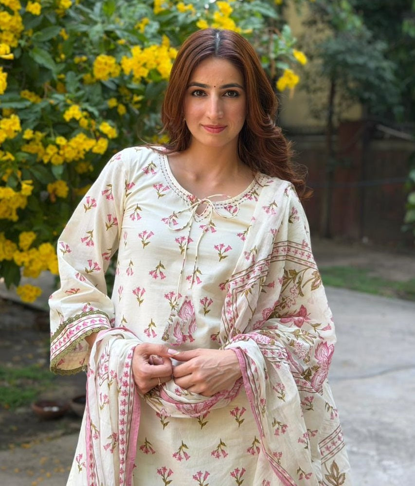 White Printed Viscose Short Kurta Set with Pants & Dupatta
