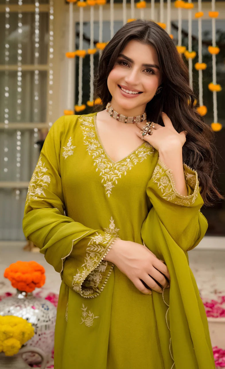 Green Viscose Kurta Pant Set with Dupatta