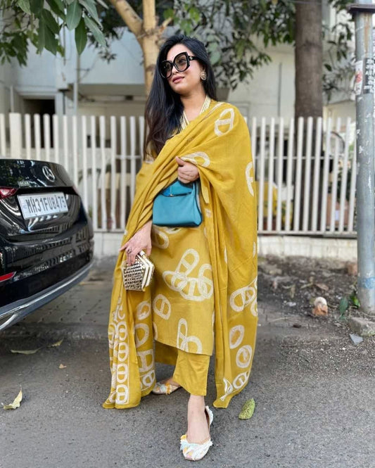 Yellow Printed Viscose Kurta Set with Pants & Dupatta