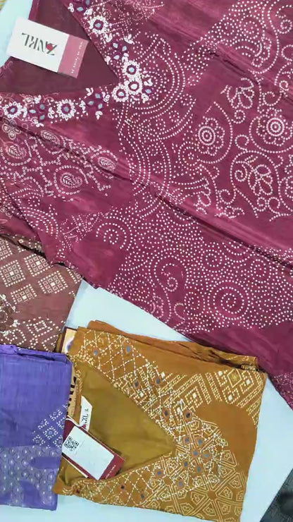 Dhaara Hand Mirror Work V-Neck Kurti Set