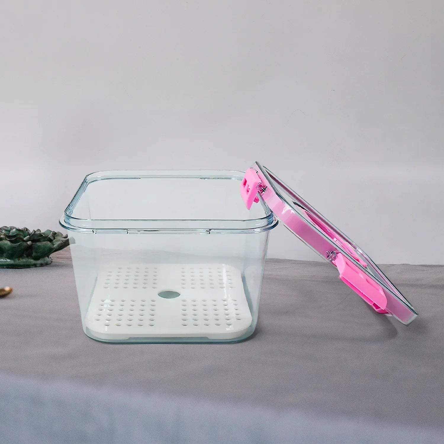 1400ml Clear Plastic Food Storage Container with Lid | Airtight, Stackable Fridge Box for Fruit, Leftovers & Meal Prep - warehousetech13